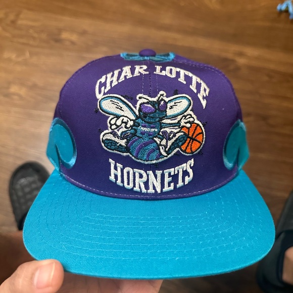 Rare Charlotte Hornets Starter NBA Fireball/Splash SnapBack Hat - Picture 2 of 9